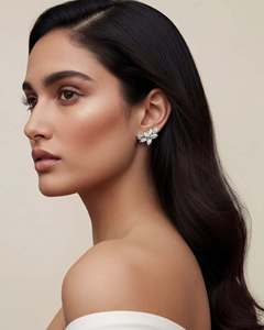 Pendientes de tuerca con diseño floral de diamantes cultivados en laboratorio con corte pera y marquesa en oro de 10K, 14K, 18K y plata de ley 925, 935. - Product Image 2