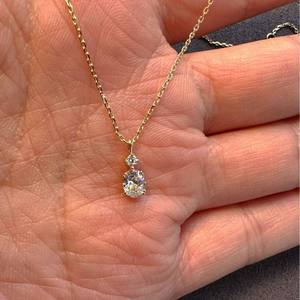 Collier pendentif classique en perle d'eau douce et diamant taille ovale, chaîne en acier inoxydable plaqué or 18 carats, unisexe, certifié IGI - Product Image 1
