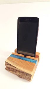 Soporte Decorativo para Teléfono Móvil Hecho a Mano con Resina Epoxi, Diseño de Amor y Boda, Embalaje Seguro, Craftera Exports - Product Image 2