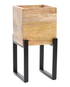 Vase de sol carré moderne en bois avec support en métal noir pour l'affichage floral, design minimaliste, Linea Exports Inc LE-MW0004 - Product Image 1