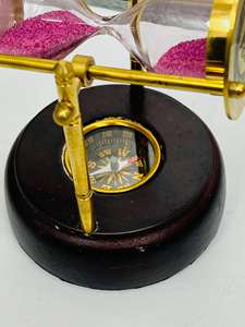 Reloj de arena náutico colgante de latón de 3.75'' con base de madera y brújula, decoración vintage - Product Image 2