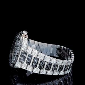 Montre de luxe unisexe en acier inoxydable avec cadran en verre, mouvement ETA, et breloque en moissanite quartz de clarté VVS – Vente en gros - Product Image 3