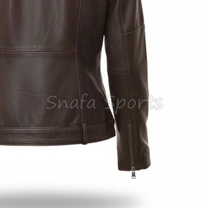 Veste en cuir pour femme moderne, vêtement d'extérieur élégant et de qualité supérieure, conçu pour la mode hivernale élégante et un usage quotidien confortable. - Product Image 5