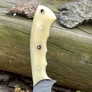 Cuchillo Skinner de Acero Damasco Forjado a Mano con Espiga Completa, Punta Caída y Hoja Recta, Mango de Hueso, 7.5 pulgadas, Fabricación OEM ODM - Product Image 4