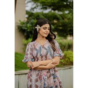 Vestido casual digital con estampado floral y geométrico intrincado Vestido elegante y con estilo - Product Image 4