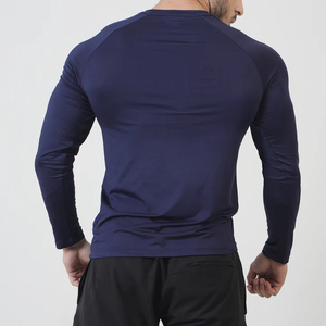 T-shirt de compression écologique 100 % coton pour homme, coupe ample, doux, léger, avec les meilleures caractéristiques. - Product Image 3