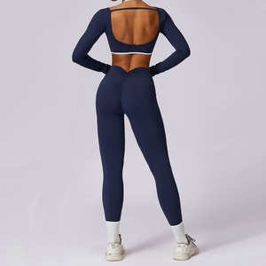 Ensembles de yoga tendance pour femmes, 2 pièces, manches courtes, extensibles, en Spandex/Nylon, avec logo frontal, pour la gym et l'entraînement - Product Image 3