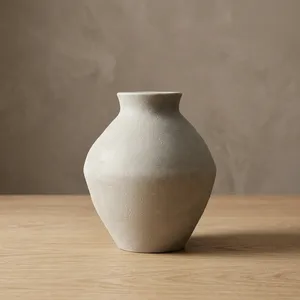 Jarrón de Cerámica Texturizada Moderna Navin, Maceta Rústica de Terracota Color Blanco Roto, Centro de Mesa Decorativo Estilo Wabi Sabi para el Hogar - Product Image 4