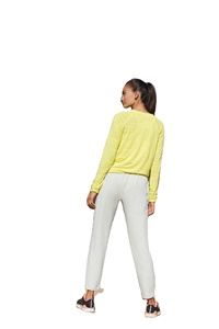 Pantalon de fitness personnalisé en gros pour femmes, en coton doux, coupe large, rayé, décontracté, pour filles, style devant plat - Product Image 2
