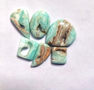 Piedras Preciosas Sueltas de Drusa Azul Natural de Aragonita en Cabujón Liso, Formas Mixtas, Varios Tamaños para Diseños Impresionantes de Joyería - Product Image 2