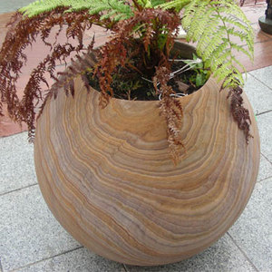 Urne de jardin en pierre rustique traditionnelle avec motif floral et décoration boussole de jardin pour l'aménagement extérieur - Product Image 3