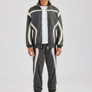 ชุดวอร์มกันลมแบบกำหนดเองขายส่งปี 2026 ชุดลำลองขายดี ชุดวอร์มกันลมสำหรับผู้ชาย - Product Image 1