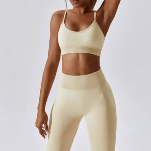 Conjunto Deportivo de Color Sólido Personalizado en Oferta, Conjunto de Yoga con Leggings de Cintura Alta para Mujer, Ropa Deportiva para Entrenamiento - Product Image 3