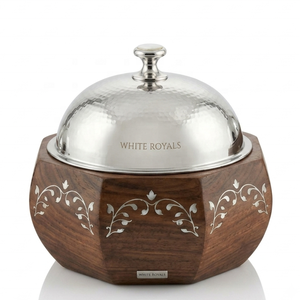 Cazuela de madera opalescente con diseño floral y tapa de acero inoxidable martillada en forma de cúpula, utensilio de servir térmico tradicional árabe. - Product Image 1