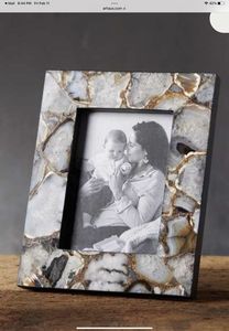 Cadre photo personnalisé en résine avec fleurs séchées pour une décoration unique de la maison et du bureau - Product Image 5