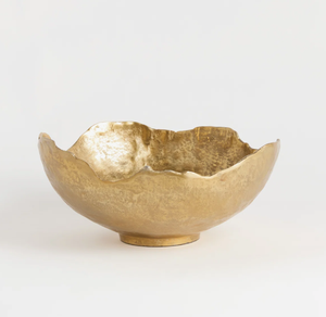 ชามทองเหลืองตกแต่งขอบหยักแบบออร์แกนิกสุดหรู งานแฮนด์เมด ชิ้นงานโลหะสีทองดิบ ตกแต่งขอบหยักไม่สม่ำเสมอ เหมาะสำหรับใส่ผลไม้ - Product Image 3