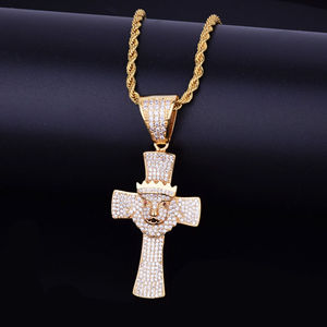 Pendentif croix plaqué or avec visage de lion en strass, bijoux hip-hop pour hommes, thème chrétien, cadeau - Product Image 2