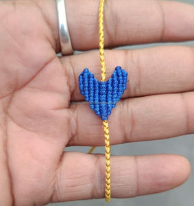 Forma ovalada de piedra lunar arcoíris de alta calidad con pequeñas cuentas de latón, pulsera de macramé, joyería ajustable para regalo del Día del Padre - Product Image 3