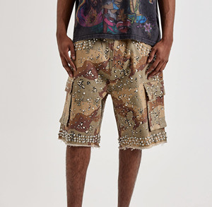 Pantalones Cortos Cargo de Camuflaje Desértico para Hombre con Decoración de Perlas de Imitación, Estilo Urbano, Cintura Media, Cierre Elástico - Product Image 1