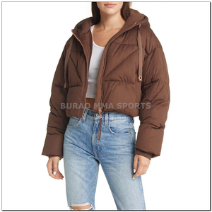 Veste matelassée imperméable personnalisée pour femme, manteau d'hiver rembourré de style designer, en nylon, pour l'extérieur - Product Image 2
