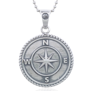 จี้รูปพระอาทิตย์ดีไซน์ทันสมัย ทำจากเงินแท้ 925 รุ่น Timeless Compass - Product Image 1
