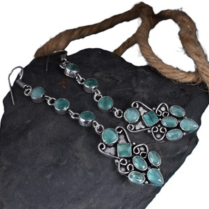 Pendientes Largos de Latón con Zirconia Verde en Forma de Campana al por Mayor |   Pendientes Colgantes Bohemios de Plata Antigua al por Mayor |   Artesanal Étnico - Product Image 3