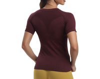 T-shirt de compression actif pour femme, coupe ajustée, respirant, séchage rapide, tissu extensible, vêtements de sport et fitness, vente en gros 2026