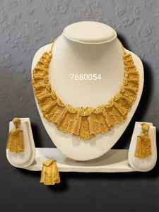 AWAIS HOUSE Ensemble de collier pour femmes africaines, pour fiançailles et mariages, en laiton plaqué or 6 grammes, style Hiphop, avec diamants sertis griffe infini - Product Image 3