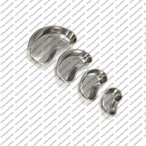 Juego de Instrumentos Quirúrgicos Manuales de Acero Inoxidable para Uso Hospitalario con Bandeja para Riñón - Product Image 1