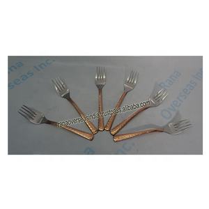 Ensemble de fourchettes en cuivre et en acier de haute qualité avec design martelé pour les mariages de cuisine en gros pour restaurant hôtel usage domestique - Product Image 3