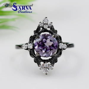 Bague Alexandrite taille ronde avec accents de zirconiums cubiques, argent sterling 925, bague de fiançailles et de mariage, cadeau pour elle - Product Image 1