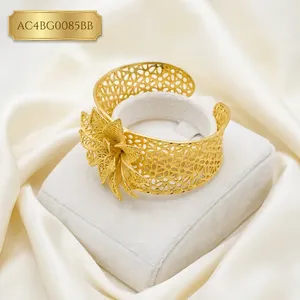 ALANKEET CREATIONS LLP, Brazalete de Diseño con Forma de Flor de Latón, Chapado en Oro Clásico, Estilo Nigeriano, para Novias - Product Image 2