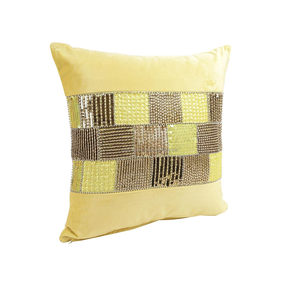 Taie d'oreiller brodée de perles jaunes dorées pour bureau à domicile ou décor de restaurant à jeter ou à des fins décoratives - Product Image 3