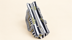 Bolsa de Mano Acolchada de Algodón Ligero con Cierre de Cremallera, Diseño Estampado a Mano, Gran Capacidad para Viajes y Almacenamiento en el Hogar - Product Image 3