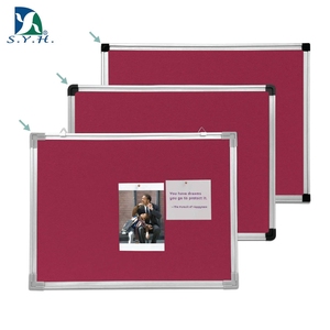 Tablero de Anuncios de Terciopelo Rojo con Marco de Aluminio y Logotipo Personalizable para Mostrar Mensajes - Product Image 4
