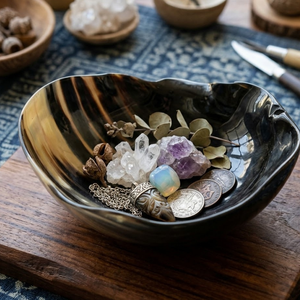 Tazón para Servir Hecho a Mano con Cuerno Natural Ecológico |   Plato con Diseño Artístico Quemado |   Vajilla de Cocina Ligera y Duradera, Libre de BPA - Product Image 3