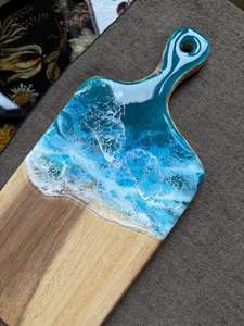 Planche à découper artisanale en résine Seafoam avec manche de couteau en bois - Non toxique, facile à nettoyer, passe au lave-vaisselle, épaisseur 1,3 cm - Product Image 2