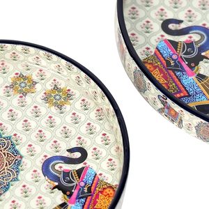 Plateau en métal traditionnel avec impression émail Pichwai, porte-bougie, design Art Déco - Product Image 2