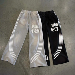 Ensemble de survêtement en molleton épais délavé à l'acide, sweat à capuche zippé personnalisé et pantalon de jogging, streetwear décontracté athlétique à 3 bandes - Product Image 2