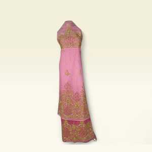 Tela George de Lujo Rosa Intenso con Cuentas y Bordado Floral de Cristal Dorado y Plateado para Bodas y Fiestas Nigerianas - Product Image 2
