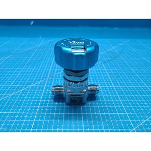 Vanne à soufflet pneumatique Motoyama 2LDS4R-BV, utilisée comme pièce détachée pour équipement semi-conducteur Legacy - Product Image 4