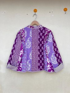 Veste d'hiver indienne faite à la main 100% coton écologique matelassée anti-plis respirante séchage rapide imprimée numériquement avec poche avant - Product Image 2