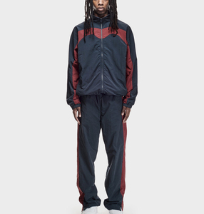 Chaqueta Cortavientos Anorak para Hombre, Invierno, Talla Grande, con Logotipo Personalizado, Diseño de Parches, Impermeable, Ecológica, Ligera, Corte Regular - Product Image 1