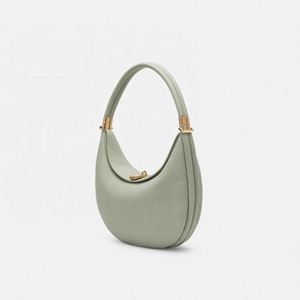 Sac à bandoulière de luxe au design tendance, sac croissant de lune à porter sous le bras, création de designer français, pour femme - Nouvelle collection en promotion - Product Image 2