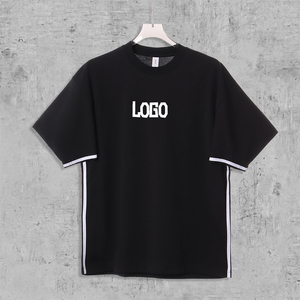 เสื้อยืดคอกลมแขนสั้นทรงหลวมใส่สบายสำหรับฤดูร้อน  ผ้าคอตตอนเจอร์ซีย์  ลายทางข้างตัดสี  ไซส์ใหญ่  ใส่ได้ทั้งชายและหญิง  รับสกรีนโลโก้ - Product Image 4