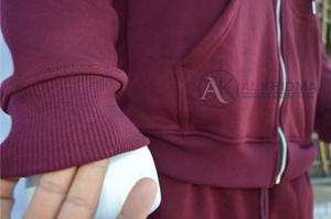 เสื้อฮู้ดซิปผ้าฝ้ายฟลีซหนาน้ำหนัก 300 กรัม สำหรับผู้ชาย ระบายอากาศได้ดี มีกระเป๋า  รับผลิตเสื้อผ้าแบบ OEM ODM - Product Image 6