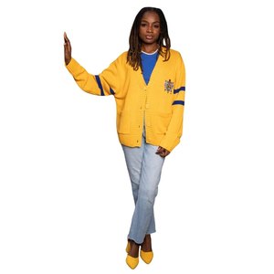 Cardigan Jaune Sigma Gamma Rho pour Femme, Manches à Rayures Bleues, Boutons, Style Premium, Pull de Sororité Grecque - Product Image 1