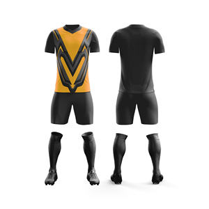 Tenue de football personnalisée OEM, ensemble de maillots par sublimation |   Tailles pour hommes, femmes et jeunes |   Vêtements de sport légers à séchage rapide en gros - Product Image 4