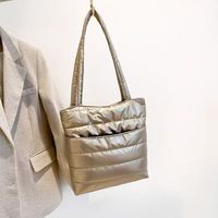 Sac à main d'épaule pour femme, grande capacité, matelassé, couleur unie, style coréen et européen, tendance, thème spatial hivernal