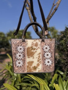 Nouvel Arrivage Sac Fourre-tout en Véritable Peau de Vache, Sac à Main en Cuir Élégant avec Poils, Sacs Sculptés à la Main pour Femme, Multi-usages - Product Image 2